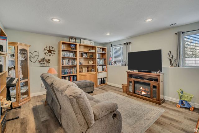 9639 S SKYE PARK RD, South Jordan, UT 84009