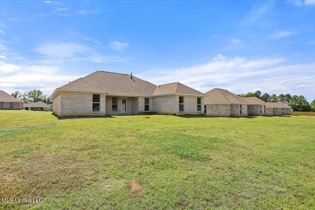 114 Bailey Cove, Canton, MS 39046