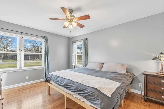 21 E Huntington St, Eastborough, KS 67206