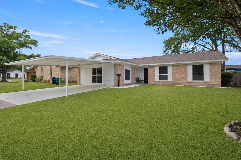 4019 Topaz Drive, Mesquite, TX 75150