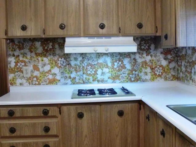 2300 E Valley 2, Escondido, CA 92027