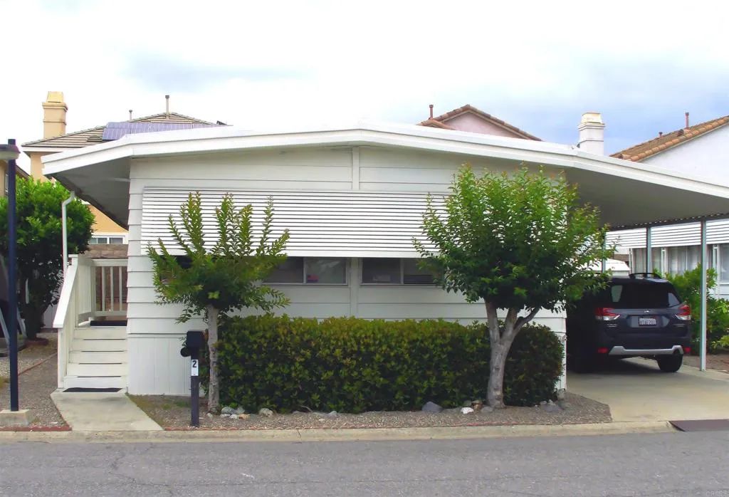 2300 E Valley 2, Escondido, CA 92027