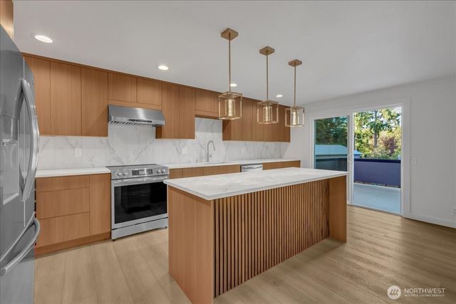 30230 23rd Avenue SW, Federal Way, WA 98023
