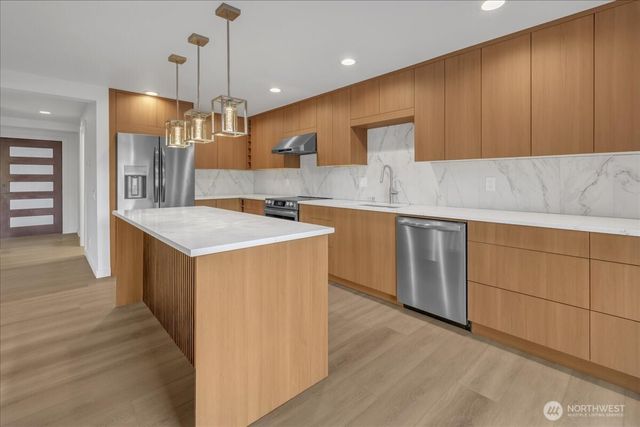30230 23rd Avenue SW, Federal Way, WA 98023