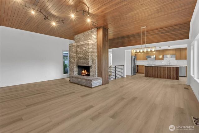 30230 23rd Avenue SW, Federal Way, WA 98023
