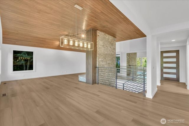 30230 23rd Avenue SW, Federal Way, WA 98023