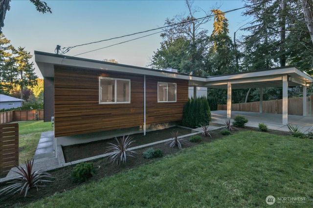 30230 23rd Avenue SW, Federal Way, WA 98023
