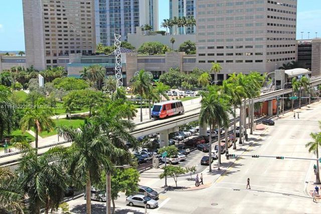 50 Biscayne Blvd 705, Miami, FL 33132