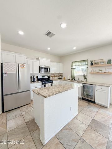 2336 EASTERN SKY Street, El Paso, TX 79938