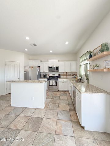 2336 EASTERN SKY Street, El Paso, TX 79938