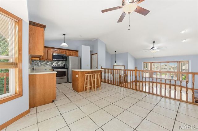 1216 Flagstone Terrace, Lake St Louis, MO 63367