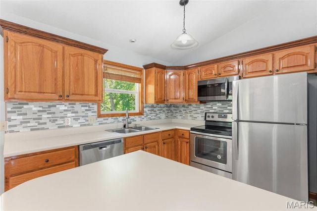1216 Flagstone Terrace, Lake St Louis, MO 63367