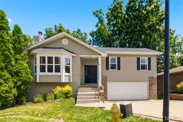 1216 Flagstone Terrace, Lake St Louis, MO 63367