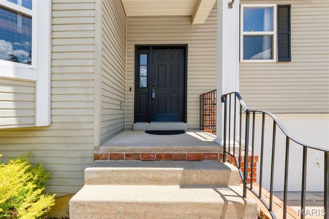 1216 Flagstone Terrace, Lake St Louis, MO 63367