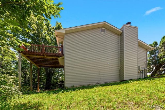 1216 Flagstone Terrace, Lake St Louis, MO 63367