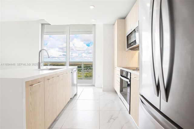 2000 Metropica Way 2501, Sunrise, FL 33323