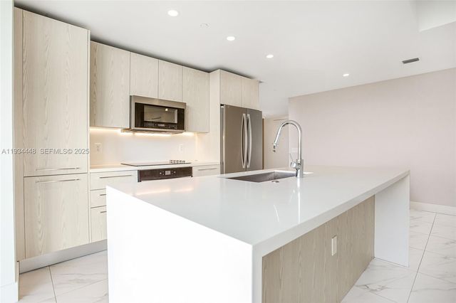 2000 Metropica Way 2501, Sunrise, FL 33323