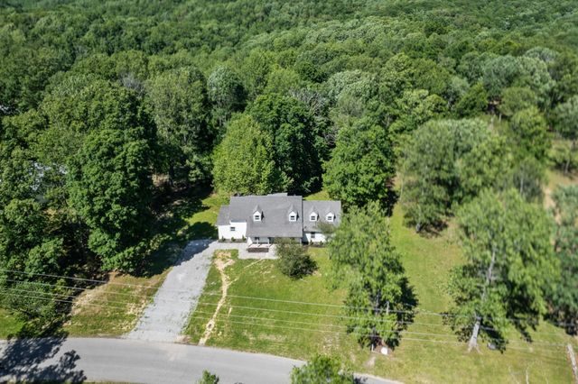 1390 Primm Rd, Ashland City, TN 37015
