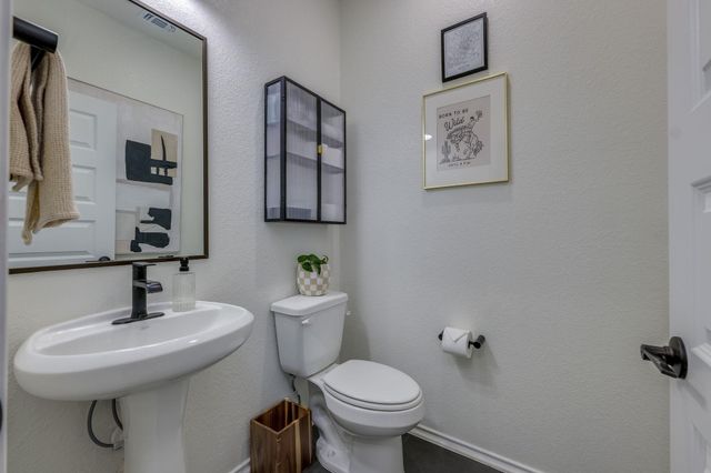 1130 ARONIA LN 145, Georgetown, TX 78626