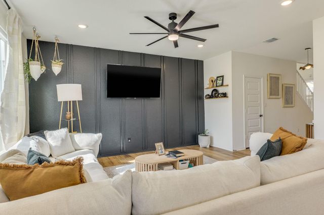 1130 ARONIA LN 145, Georgetown, TX 78626