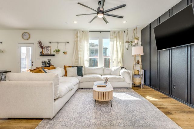 1130 ARONIA LN 145, Georgetown, TX 78626