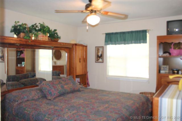 420902 E 1164 Road, Eufaula, OK 74432