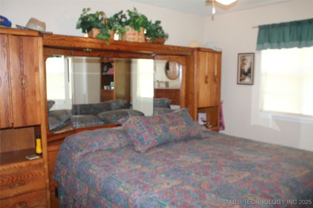 420902 E 1164 Road, Eufaula, OK 74432