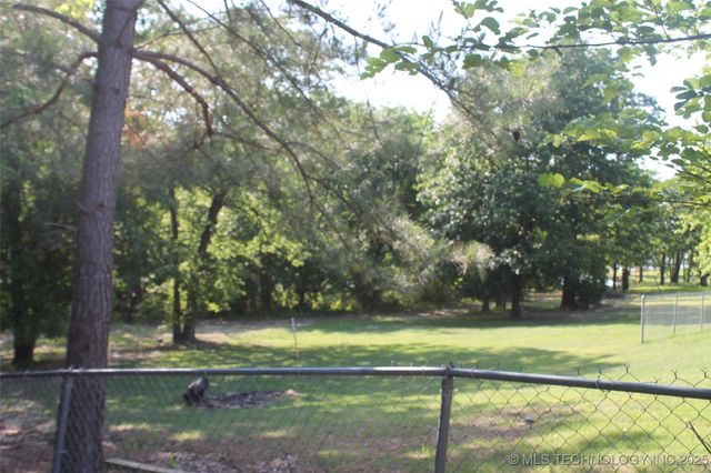 420902 E 1164 Road, Eufaula, OK 74432