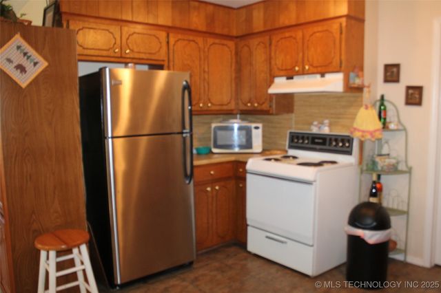 420902 E 1164 Road, Eufaula, OK 74432