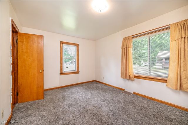 108 Fairlawn Avenue, Niles, OH 44446