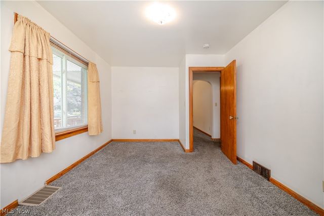 108 Fairlawn Avenue, Niles, OH 44446