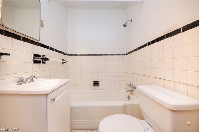 108 Fairlawn Avenue, Niles, OH 44446