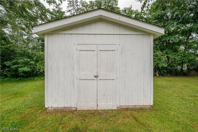 108 Fairlawn Avenue, Niles, OH 44446