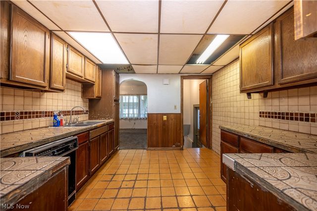 108 Fairlawn Avenue, Niles, OH 44446