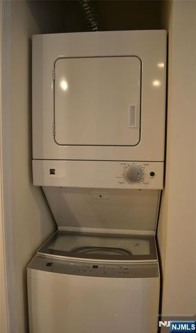 10 S Irving Street 10B, Ridgewood, NJ 07450