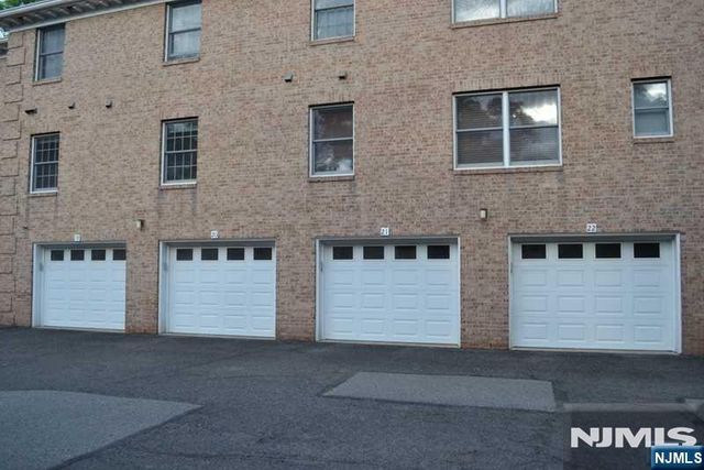 10 S Irving Street 10B, Ridgewood, NJ 07450