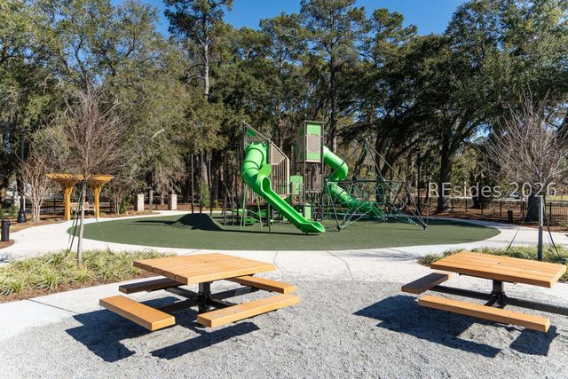 160 Cedar Grove Cir, Beaufort, SC 29902