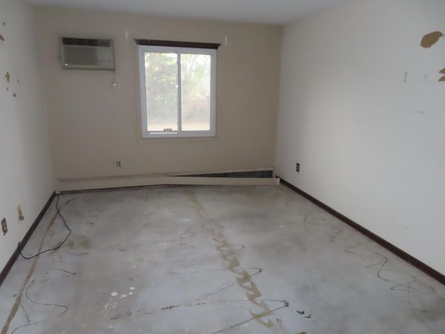 4201 Lakeside Avenue N 103, Brooklyn Center, MN 55429