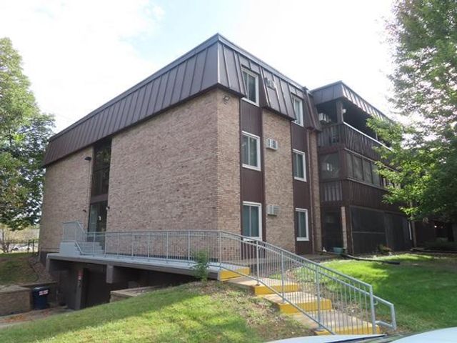 4201 Lakeside Avenue N 103, Brooklyn Center, MN 55429