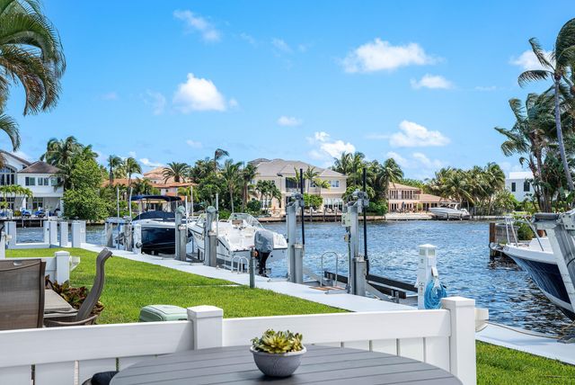 966 Jeffery Street, Boca Raton, FL 33487