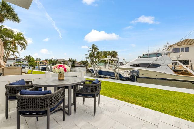 966 Jeffery Street, Boca Raton, FL 33487