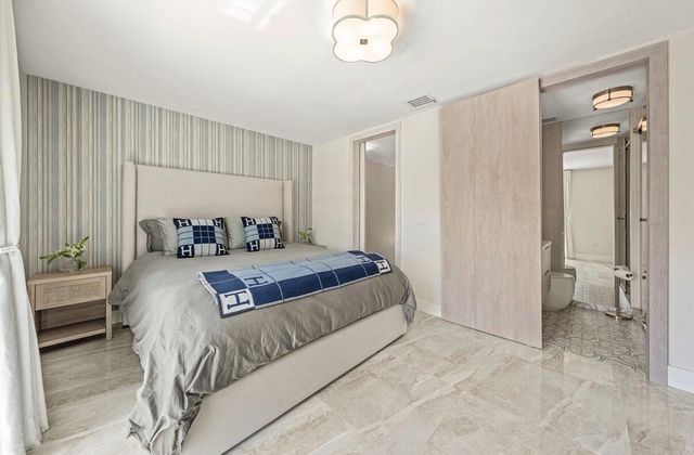 966 Jeffery Street, Boca Raton, FL 33487