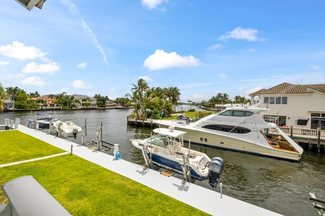 966 Jeffery Street, Boca Raton, FL 33487