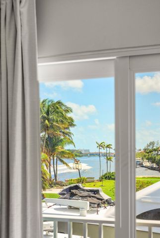 966 Jeffery Street, Boca Raton, FL 33487