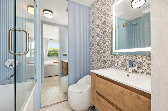 966 Jeffery Street, Boca Raton, FL 33487