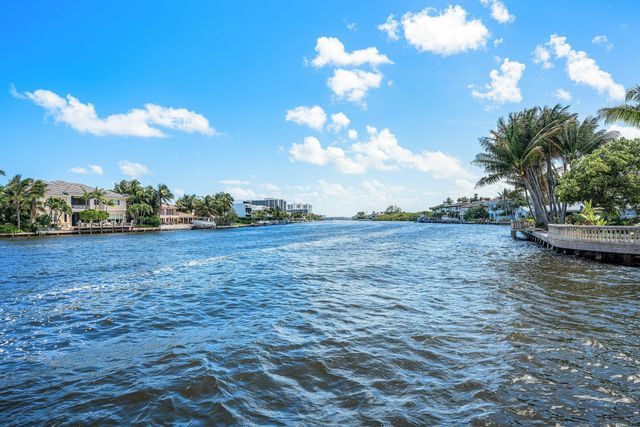 966 Jeffery Street, Boca Raton, FL 33487