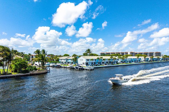966 Jeffery Street, Boca Raton, FL 33487