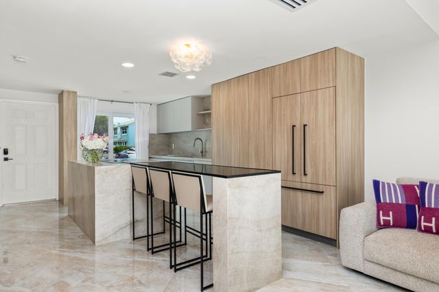 966 Jeffery Street, Boca Raton, FL 33487