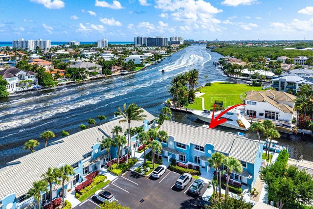 966 Jeffery Street, Boca Raton, FL 33487
