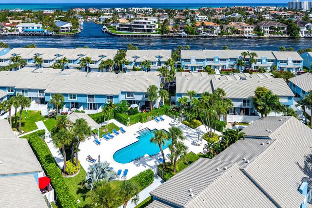 966 Jeffery Street, Boca Raton, FL 33487